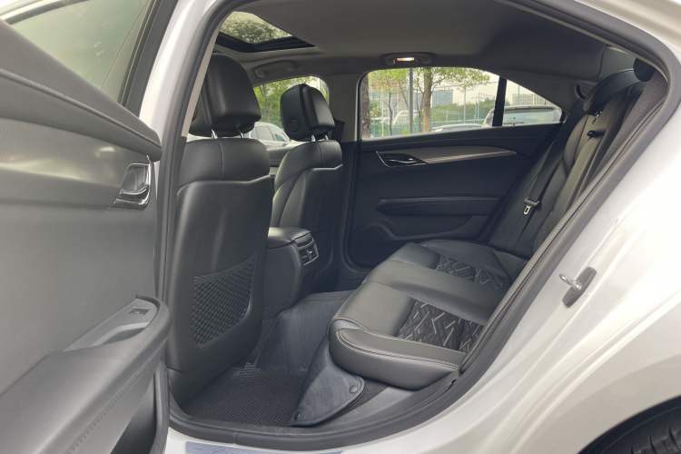 Used Cadillac ATS-L 2017 28T Tech Edition Interior 5