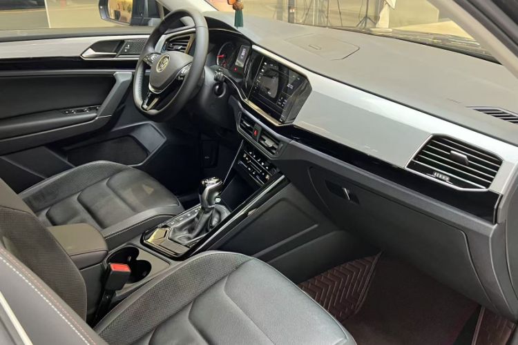 Used Volkswagen Tayron 2020 330TSI Two-Wheel Drive Luxury Smart Connectivity Version Right Front Seat