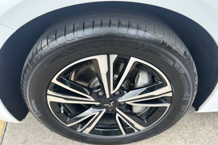 Used Hongqi EH7 2024 820 Pro Interior 8