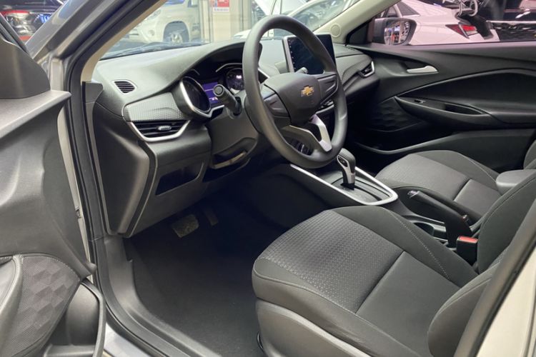 Used Chevrolet Cavalier 2020 325T Automatic Enjoyment Edition Left Front Seat