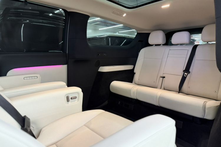 Used Li Auto MEGA 2025 Home Family Special Edition