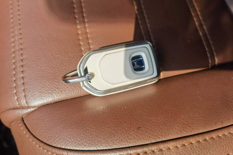 Used Honda CR-V 2019 Rui Hybrid 2.0L 2WD Pure Speed Version China V Emission Standard
