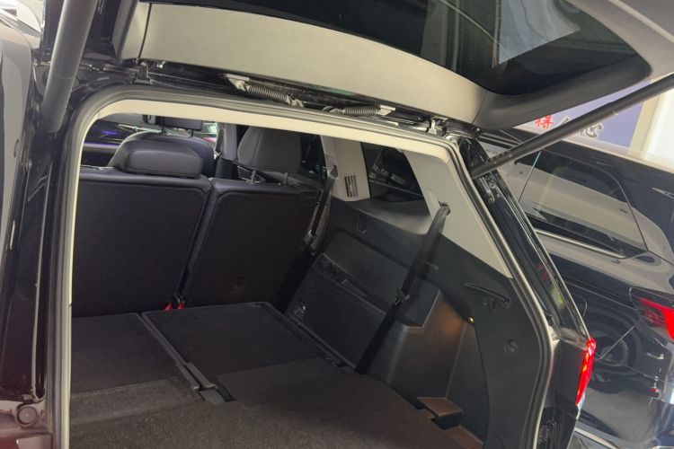 Used Volkswagen Teramont 2024 380TSI All-Wheel Drive Longyao Edition Trunk