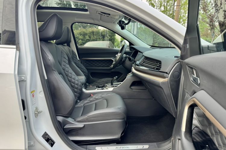 Used Haval H6 2020 1.5 GDIT Automatic Platinum Champion Edition Right Front Seat