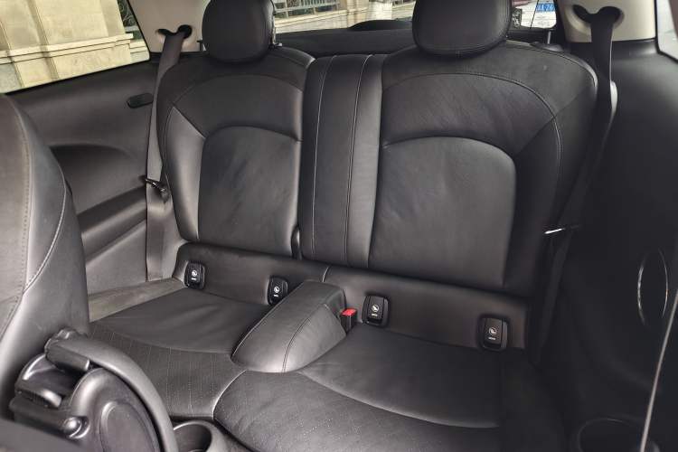 Used MINI 2016 2.0T COOPER S Interior 4