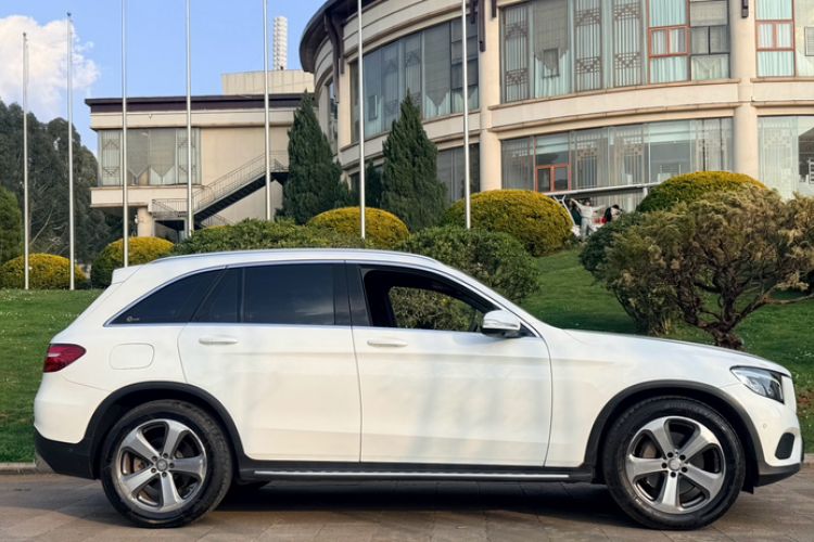 Used Mercedes-Benz GLC 2016 GLC 300 4MATIC Dynamic Model