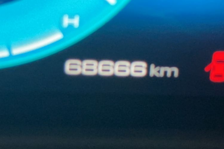 Used Tank 300 2021 Off-Road Edition 2.0T Challenger Odometer Close Up