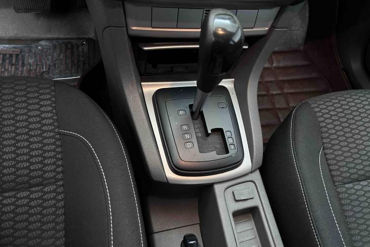 Used Ford Focus 2013 Hatchback Classic 1.8L Automatic Base Model Gear Lever