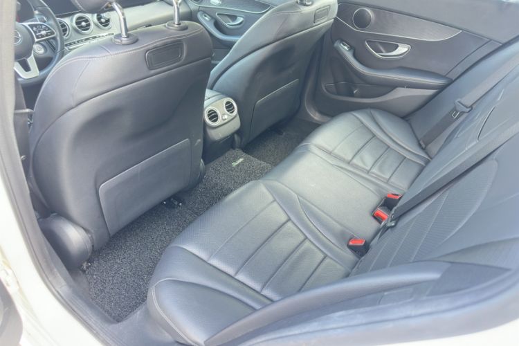 Used Mercedes-Benz C-Class 2019 C 260 Estate Interior 5