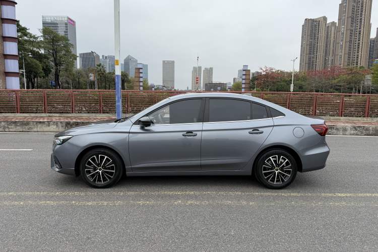 Used Roewe i5 2021 Revised Version 1.5L CVT Diamond Edition Exterior 9