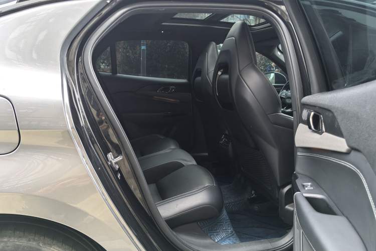 Used Lynk & Co 03 2022 2.0TD DCT JingPro
