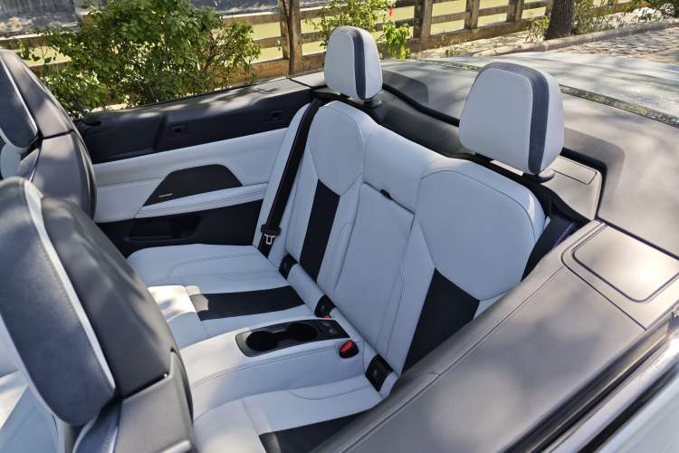 Used BMW M4 2024 M4 Convertible Coupe M xDrive Thunder Edition
