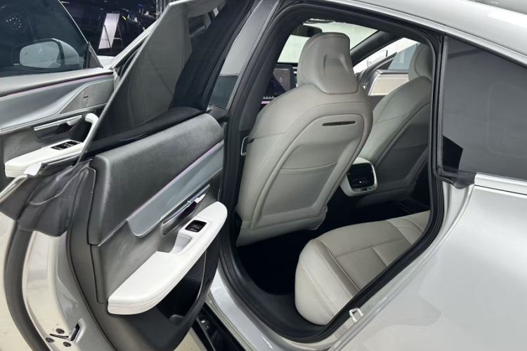 Used XPeng P7 2023 P7i 702 Max Interior 8