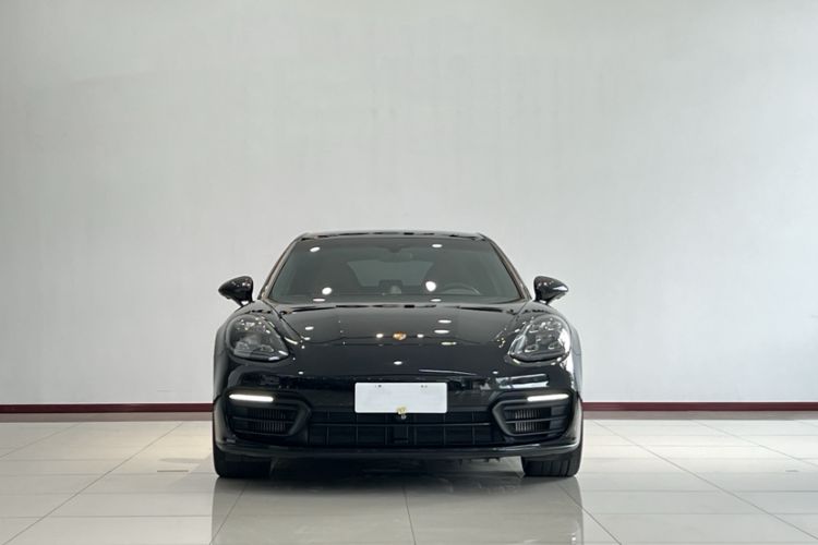 Used Porsche Panamera 2023 Facelifted Panamera 2.9T Platinum Edition Exterior 1