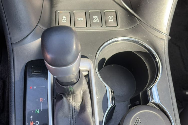 Used Toyota Highlander 2018 2.0T Four-Wheel Drive Prestige Version 7 Seats China V Emission Standard