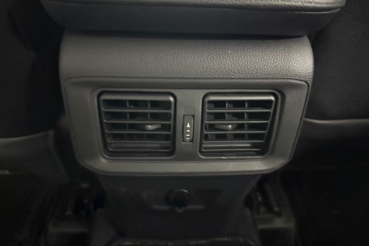 Used Toyota RAV4 2021 2.0L CVT Two-Wheel Drive Urban Edition Interior 8