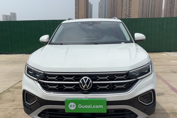 Used Volkswagen Tayron 2024 300TSI Two-Wheel-Drive Luxury Plus Advanced Version Front