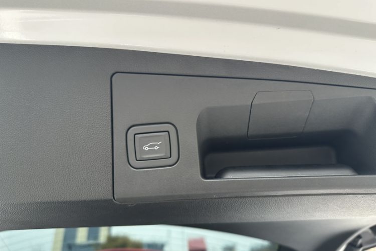 Used Cadillac XT5 2017 Anniversary Edition 28T Four-Wheel Drive Luxury Model
