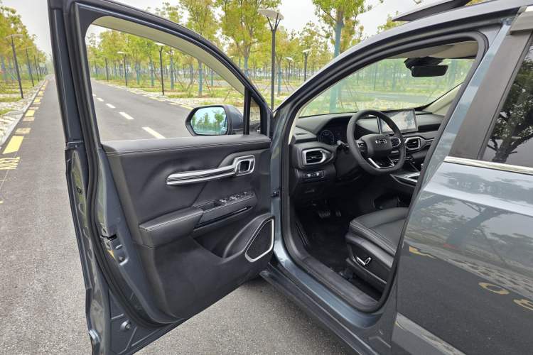 Used Geely Auto Haoyue 2020 1.8TD DCT Luxury Model 5 Seats Interior 3