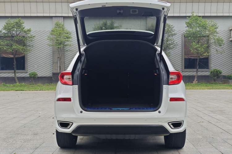 Used Honda Avancier 2017 240TURBO Two-Wheel Drive Comfort Version Trunk