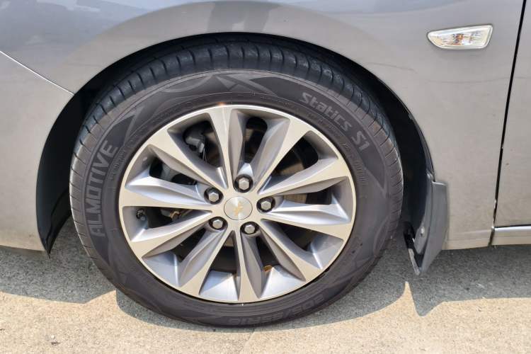 Used Chevrolet Monza 2020 320 Automatic Enjoyment Edition Exterior 6