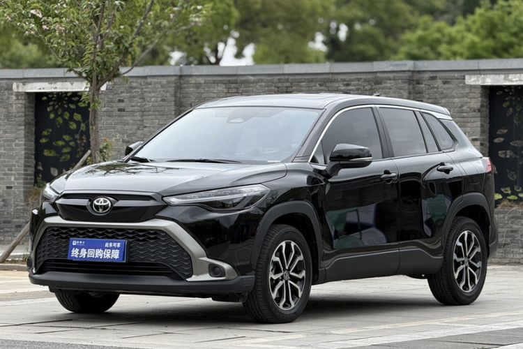 Used Toyota FRONTLANDER 2024 2.0L CVT Luxury Edition Front Left 45 Deg