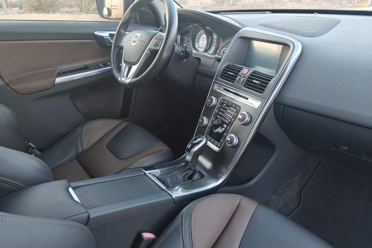 Used Volvo XC60 2015 T5 AWD Zhiyuan Edition