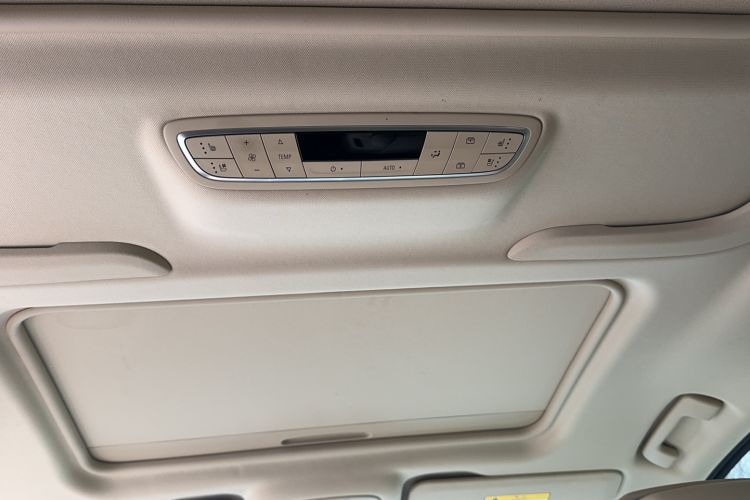 Used Buick GL8 2023 ES Lu Zun Luxury Model
