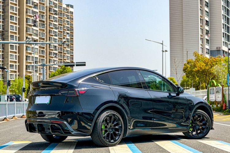 Used Tesla Model Y 2021 Long-Range All-Wheel-Drive Version 3D7