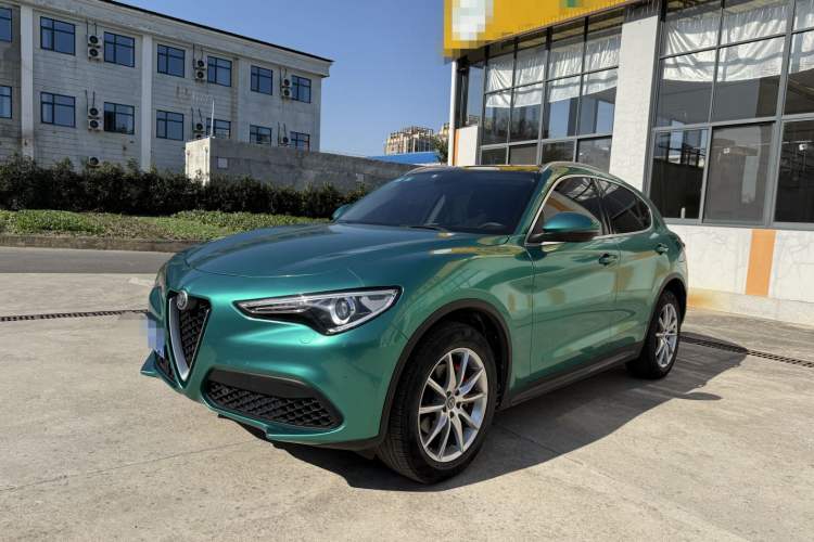 Used Alfa Romeo Stelvio 2017 2.0T 200HP Luxury Edition
