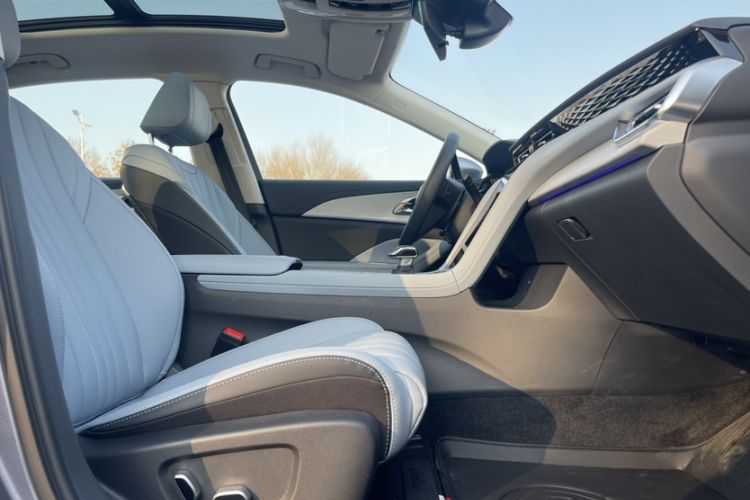 Used Hongqi H5 PHEV 2025 170 Super Hybrid Version
