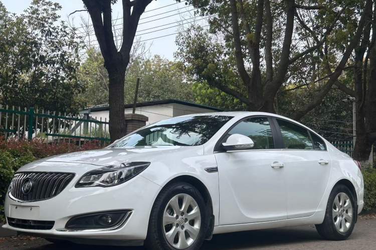 Used Buick Regal 2015 2.0L Leading Fashion Edition