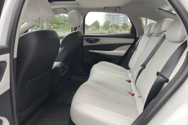 Used BYD Seal 05 DM-i 2025 DM-i Smart Drive 55KM Prestige Model Interior 4