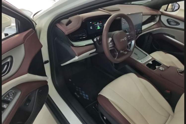 Used BYD Seal 07 DM-i 2026 DM-i 1.5T 230km Flagship Edition Interior 6