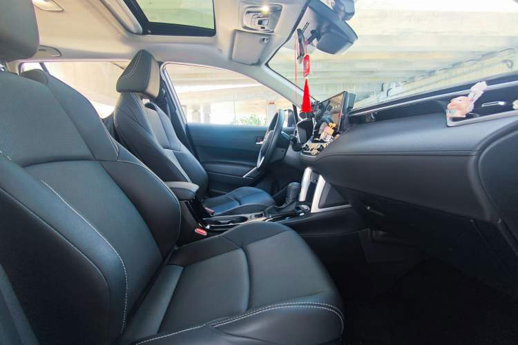 Used Toyota FRONTLANDER 2023 2.0L CVT Luxury Edition