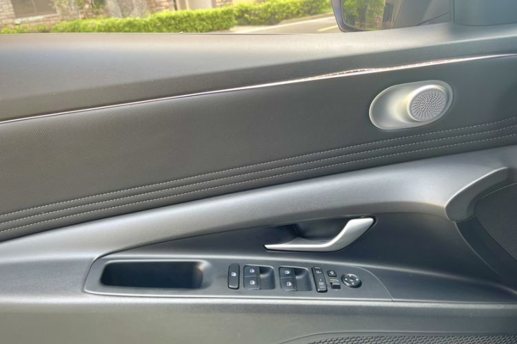 Used Hyundai Elantra 2022 1.5L CVT LUX Prestige Edition