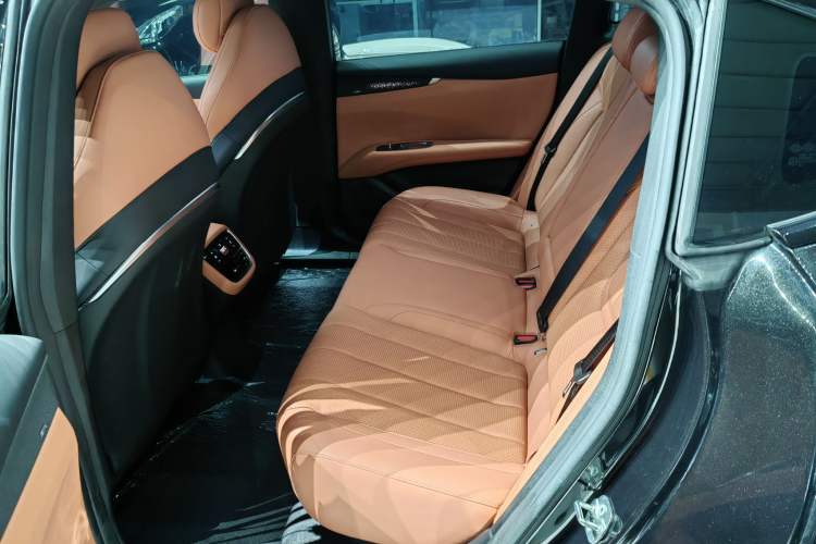 Used Deepal L07 2025 300Ultra with DeepBlue Intelligent Driving AD PRO Extended-Range Version
