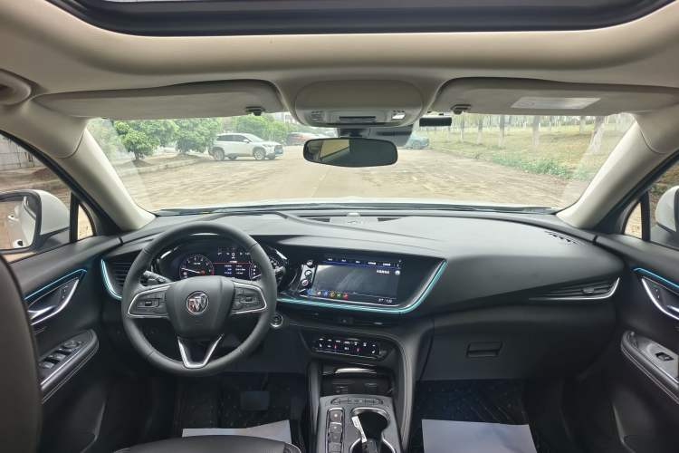 Used Buick Envision 2022 Encore S 552T Two-Wheel-Drive Luxury Model
