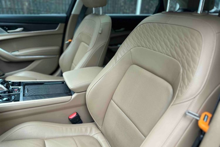 Used Jaguar XFL 2024 2.0T P250 Two-Wheel Drive Prestige Luxury Edition