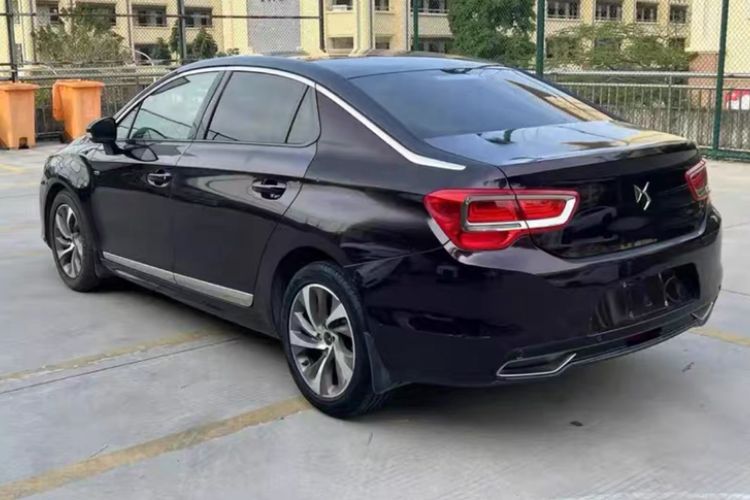 Used DS 5LS 2014 1.6T Luxury Edition THP200
