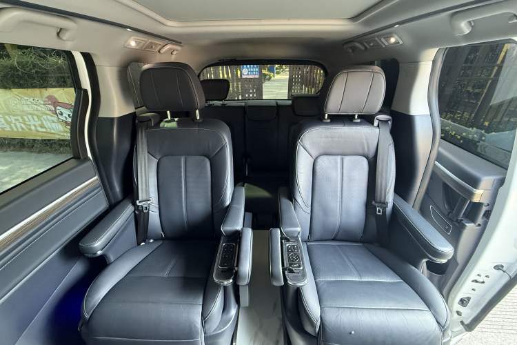 Used GAC Trumpchi M8 2021 Master Series 390T Prestige Edition Interior 12