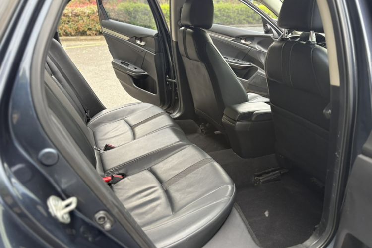 Used Honda Civic 2019 220TURBO CVT Power Edition China VI Emission Standard Interior 6