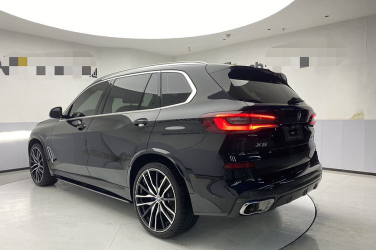 Used BMW X5 2022 Restyled xDrive 40Li Luxury Edition M Sport Package
