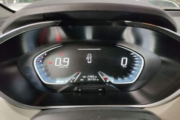 Used Baojun 360 2021 1.5L Manual Elite Edition Odometer Close Up