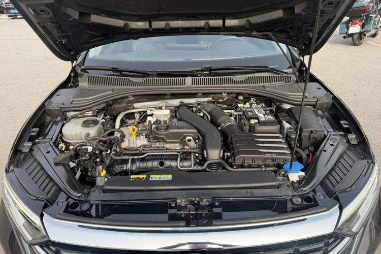 Used Volkswagen Sagitar 2023 300TSI DSG Excellence Edition Interior 4