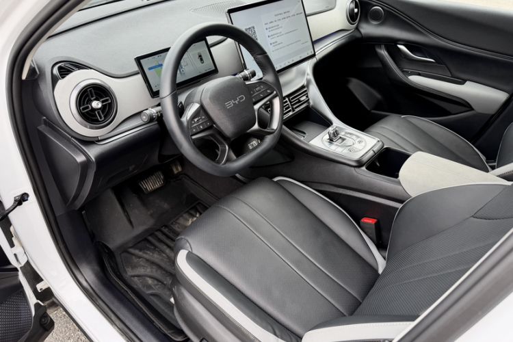 Used BYD Sealion 05 DM-i 2025 DM-i Smart Drive 115KM Flagship Model
