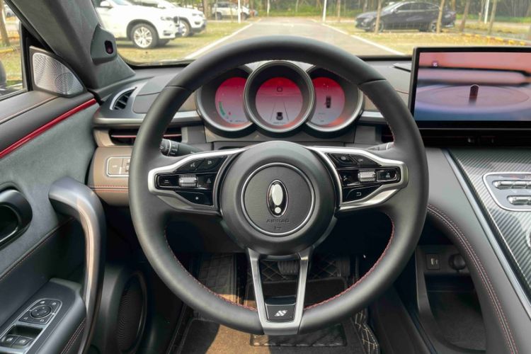 Used ORA Lightning Cat 2024 Dark Night Edition 555km Prestige Version Interior 2