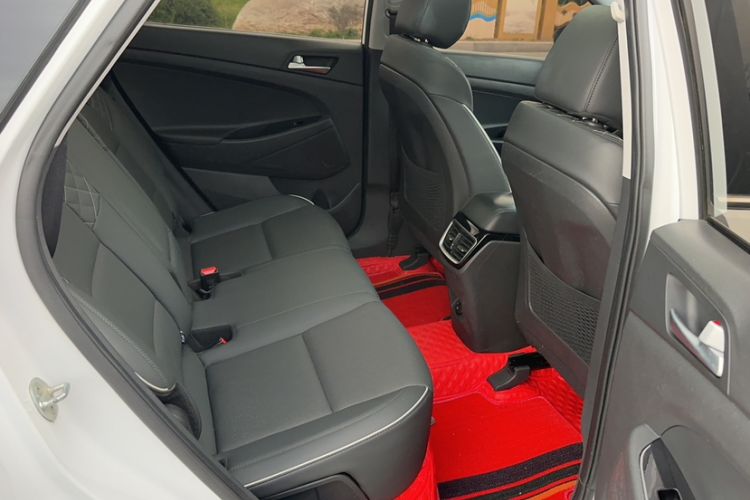 Used Hyundai Tucson 2019 280TGDi Dual-Clutch Two-Wheel Drive Fashion Edition China VI Standard Interior 3