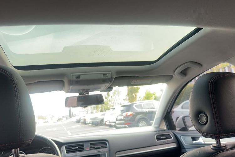 Used Volkswagen Golf 2016 1.6L Automatic Comfort Model Headliner