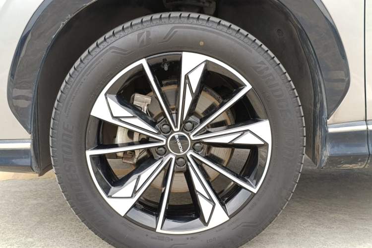 Used Roewe RX5 2023 1.5T Luxury Sliding-Screen Version